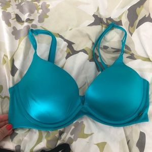EUC vs very sexy Demi bra